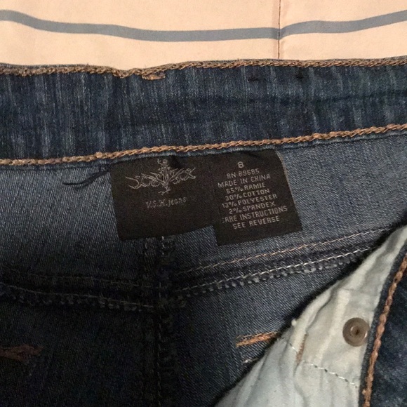 Jeans - Picture 2 of 4